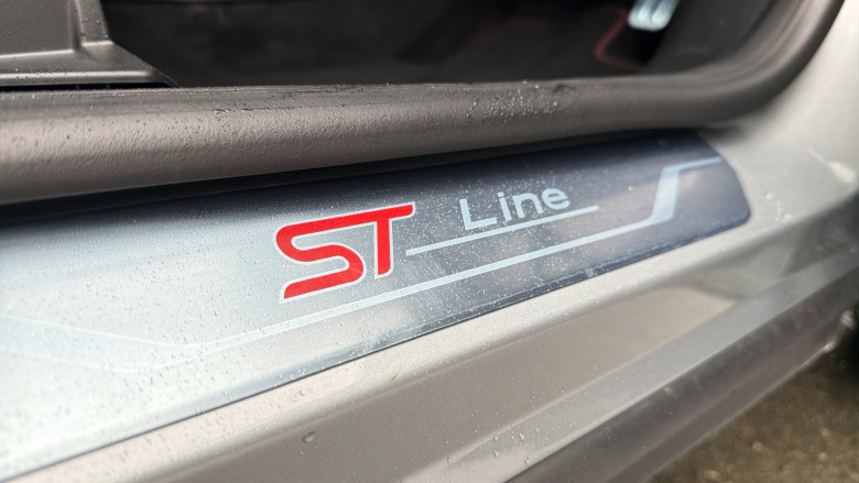 Ford Puma 1.0 EcoBoost Hybrid mHEV ST-Line X 5dr Petrol Hatchback